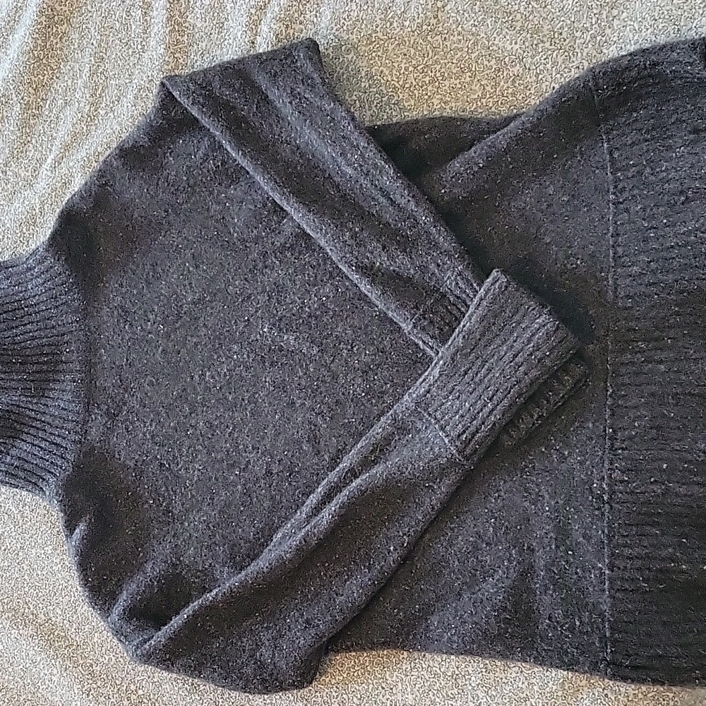 Vertical design cashmere  turtleneck Size S